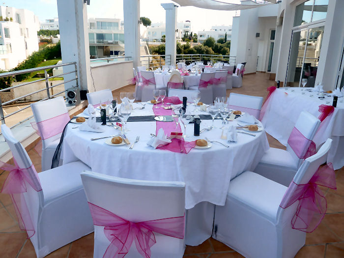 About the Yacht Club